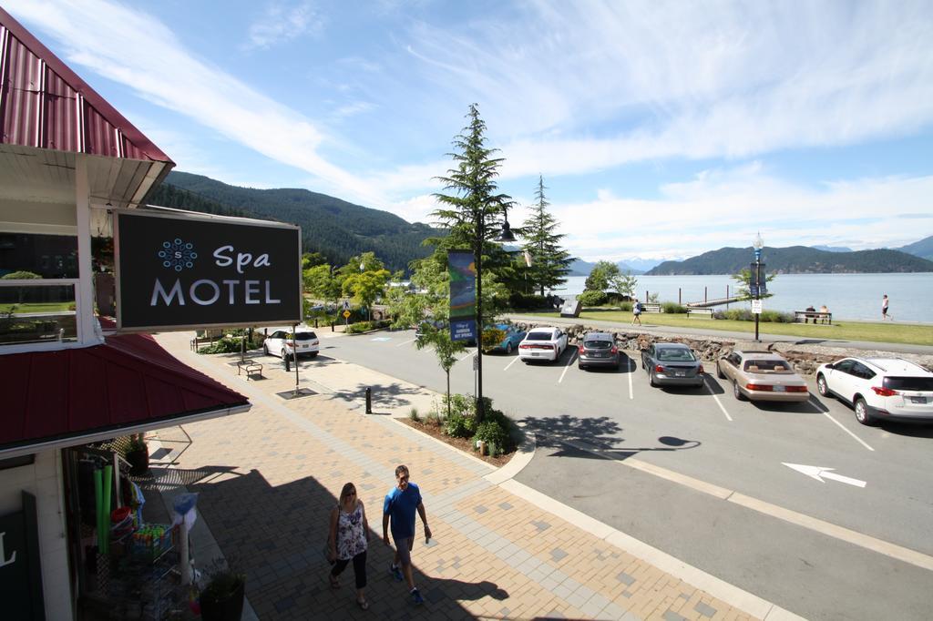 Harrison Spa Motel Harrison Hot Springs Exterior photo